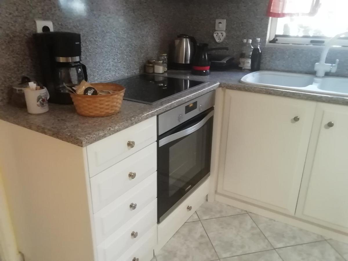 Zoe'S Apartment Bright&Cozy أثينا المظهر الخارجي الصورة
